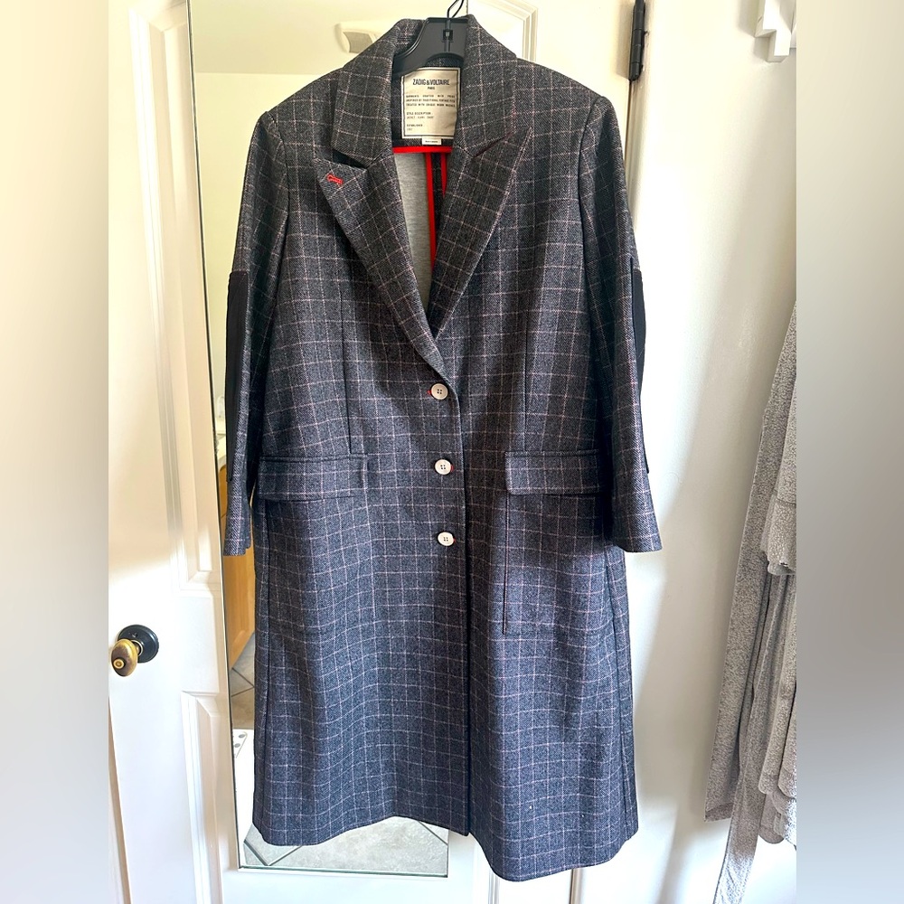 Oversized Checkered Gray Coat Zaria Voltaire